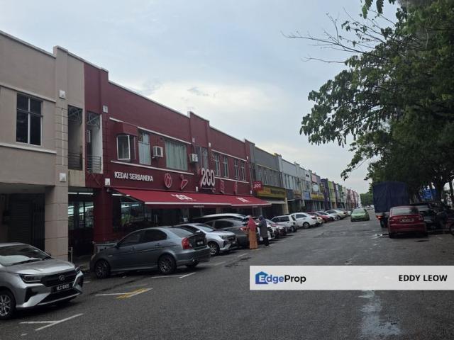 Shop for sale in Malaka