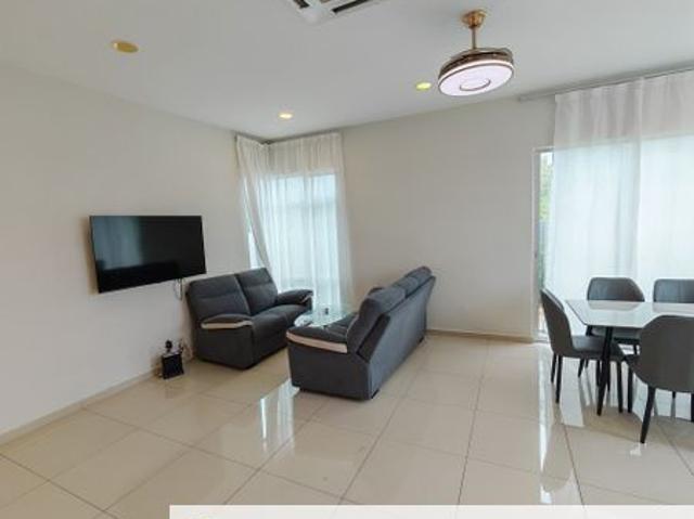 House for sale in Malaka