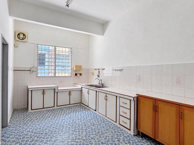 Terraced House for rent in Pusat Perniagaan Raja Uda, Bandar Butterworth