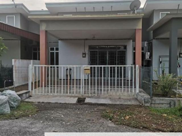 House for rent in Malaka