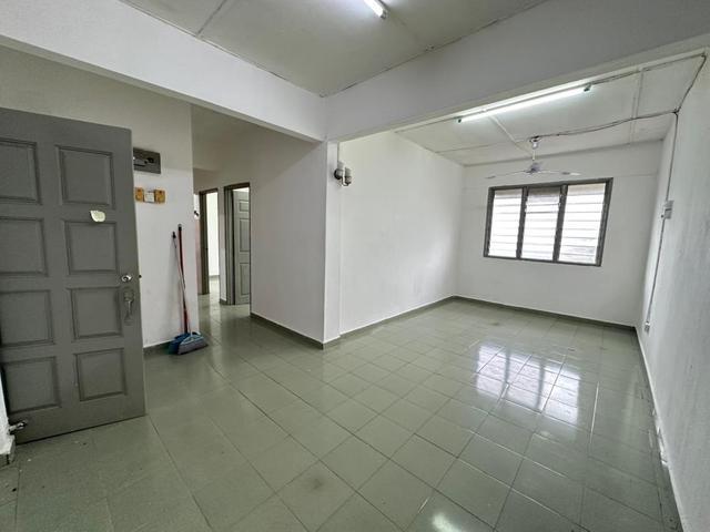 Flat for sale in Wellesley, Penang