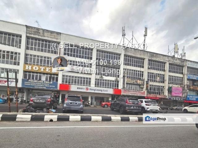 Shop for rent in Kajang, Langat