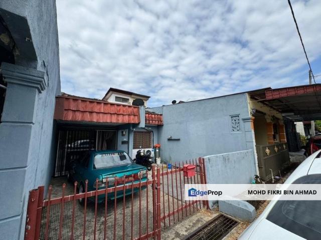 House for sale in Malaka
