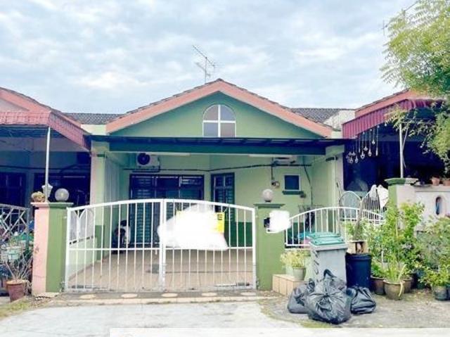 House for sale in Taman Makmur, Kluang