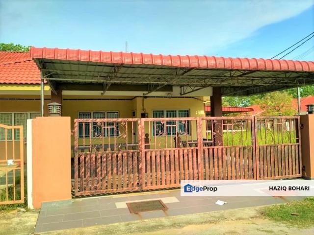 House for sale in Kuala Selangor, Selangor