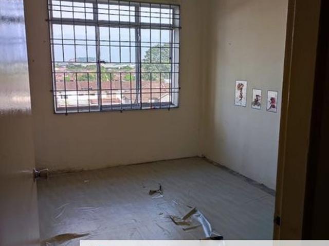 Flat for rent in Malaka