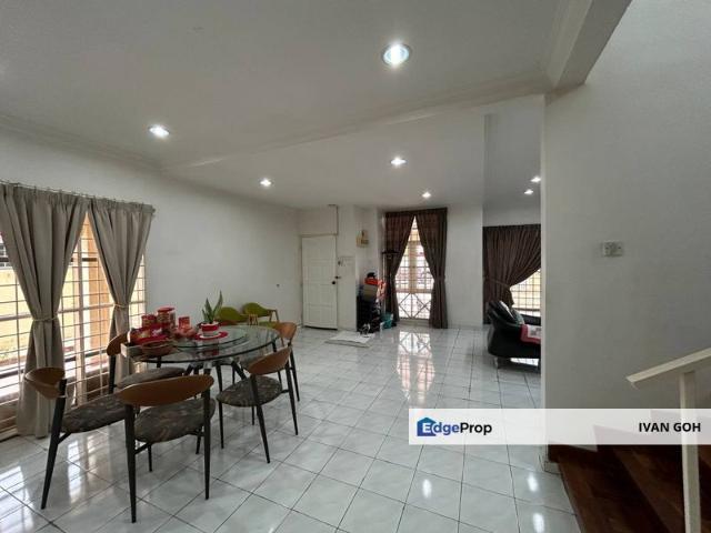 House for sale in Malaka