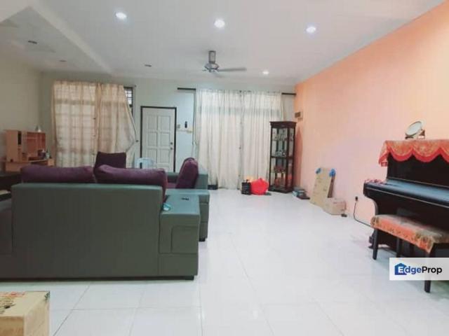 House for sale in Malaka
