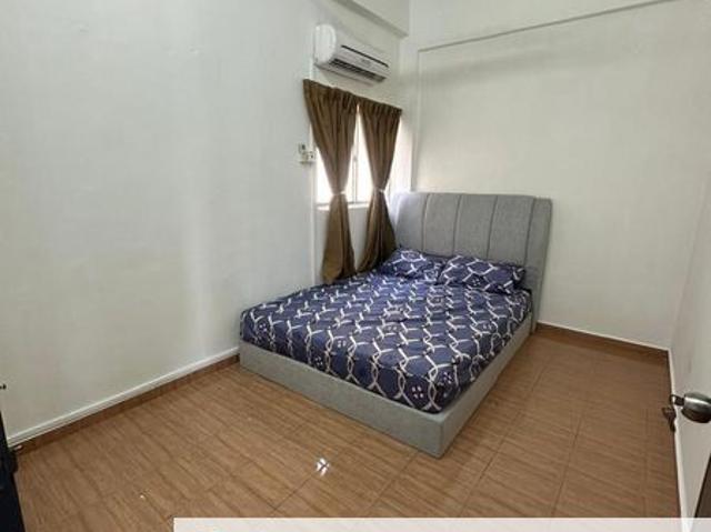 Flat for rent in Malaka