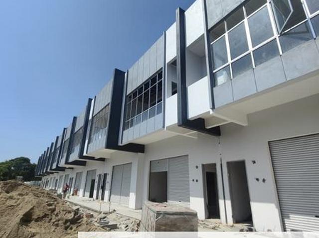 Shop for rent in Malaka