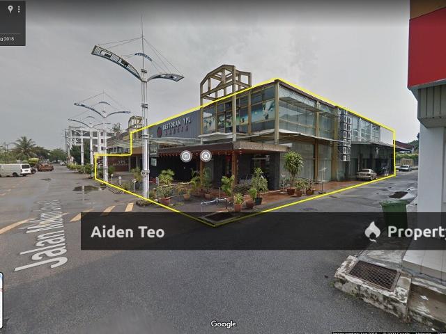 Shop for rent in Malaka