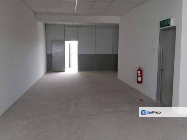 Shop for rent in Malaka