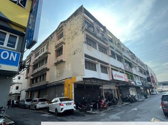 Shop for rent in Country Heights Damansara, Kuala Lumpur