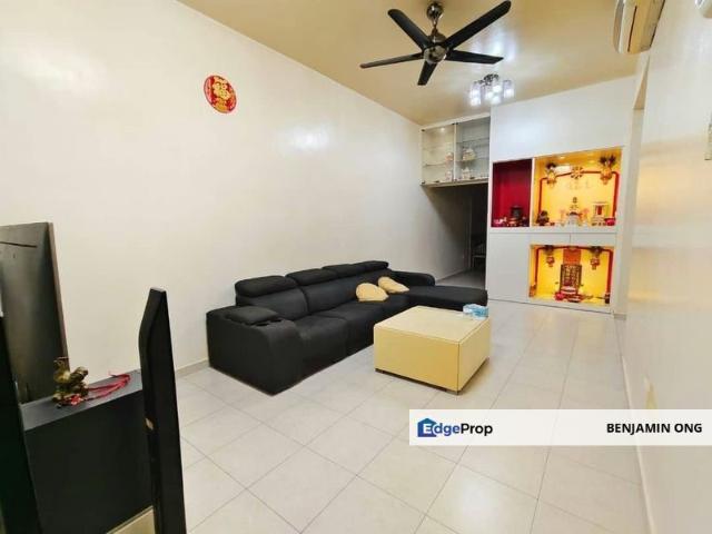 House for sale in Ulu Tiram, Johor