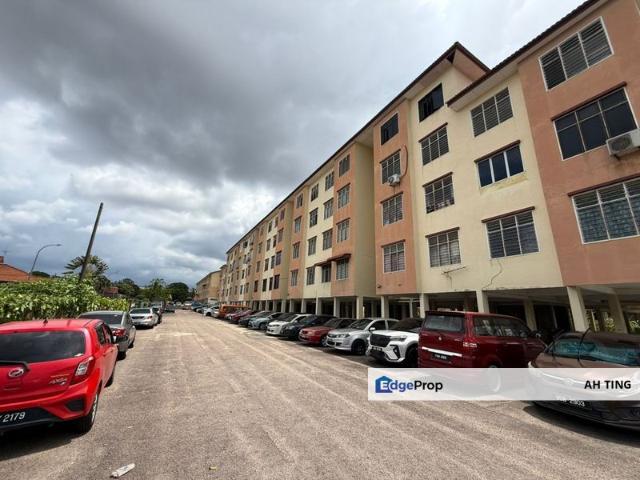 Flat for sale in Ulu Tiram, Johor
