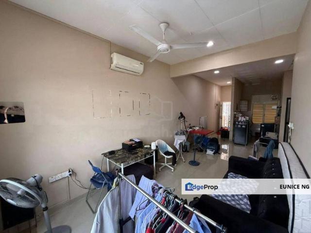 Flat for sale in Ulu Tiram, Johor
