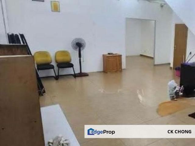 Shop for sale in Cheras