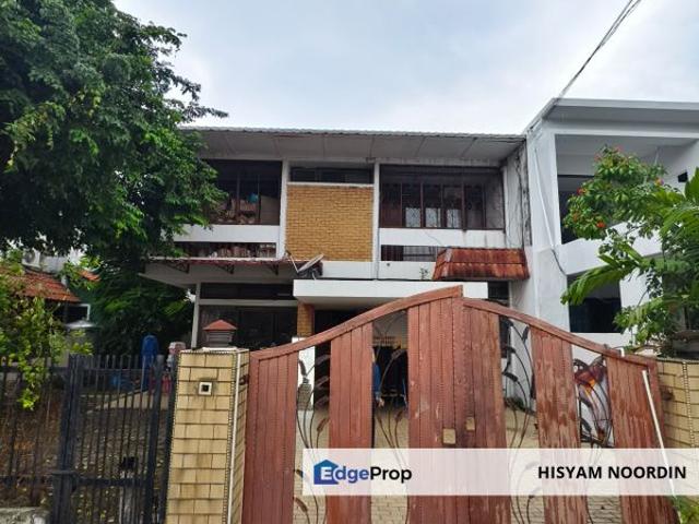 House for sale in Country Heights Damansara, Kuala Lumpur