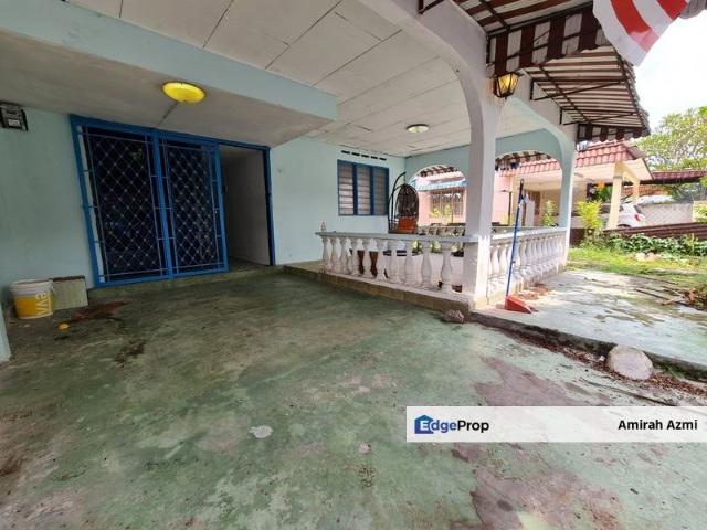 House for sale in Country Heights Damansara, Kuala Lumpur
