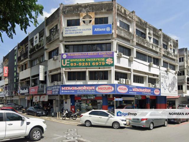 Shop for rent in Country Heights Damansara, Kuala Lumpur