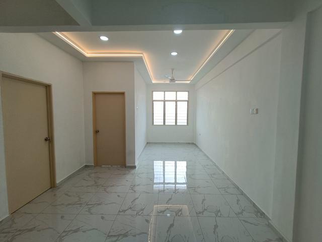 Flat for sale in Ulu Tiram, Johor