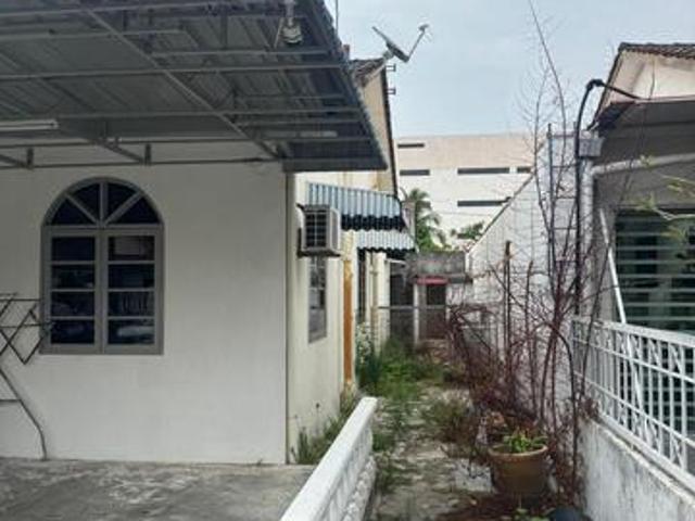 Terraced House for sale in Wellesley, Penang