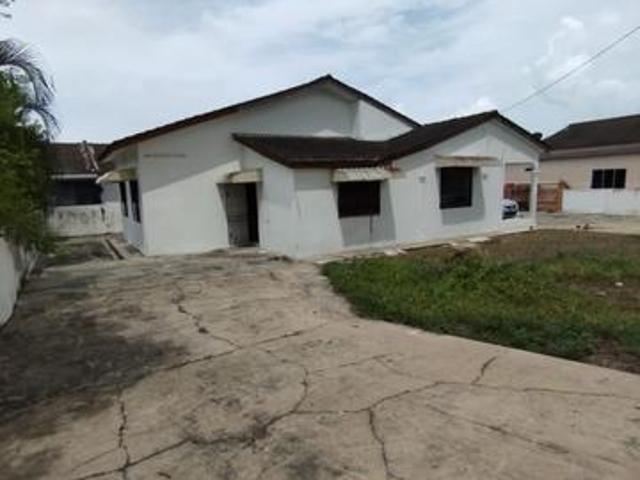 Bungalow for sale in Wellesley, Penang