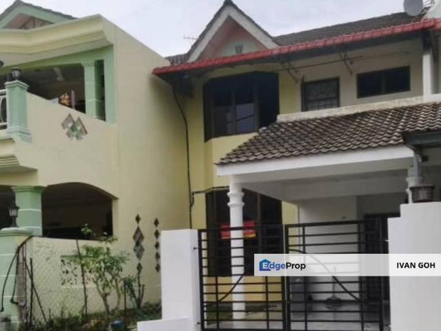 House for sale in Malaka