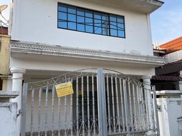 Terraced House for sale in Country Heights Damansara, Kuala Lumpur