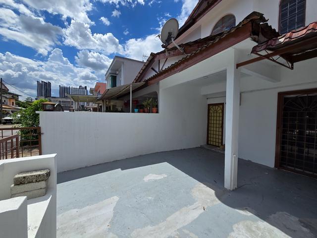 Terraced House for rent in Country Heights Damansara, Kuala Lumpur