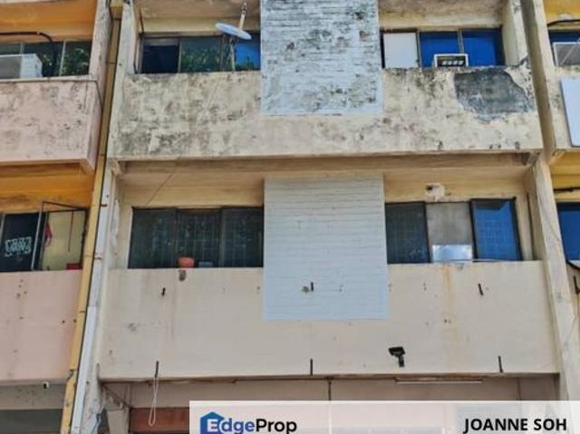 Shop for sale in Kajang, Langat
