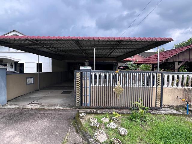 Residential House for sale in Kluang, Johor