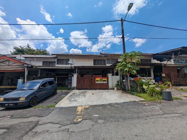 Terraced House for sale in Langat, Selangor