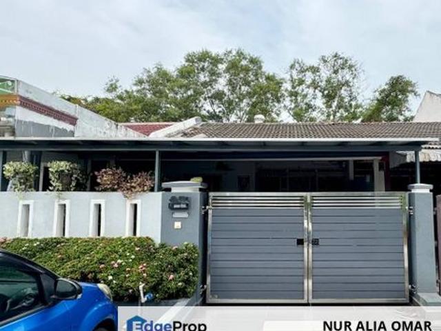 House for sale in Rumah Pangsa Mawar (Blok A,B,C), Majlis Bandaraya Subang Jaya
