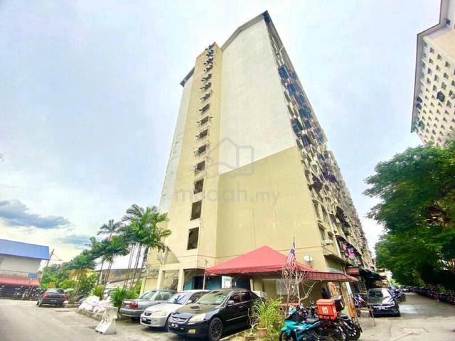 Apartment for sale in Petaling, Damansara Damai