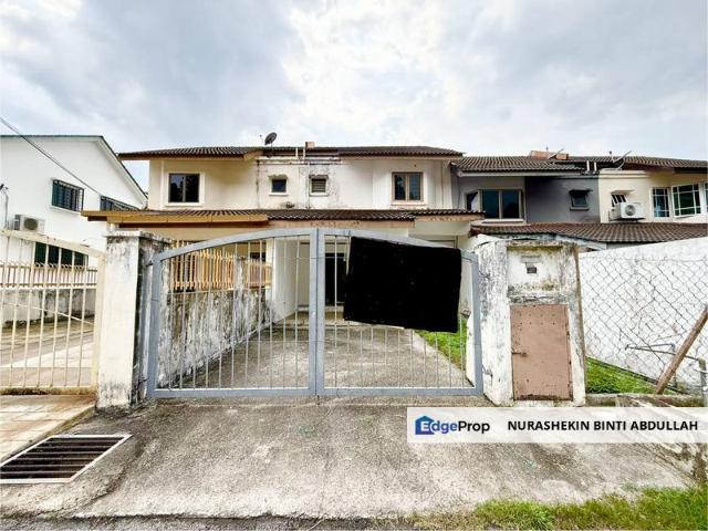 House for sale in Langat, Selangor