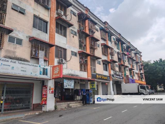 Shop for rent in Kajang, Langat