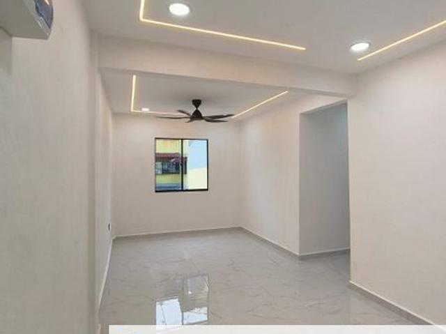 Condominium for sale in Pontian