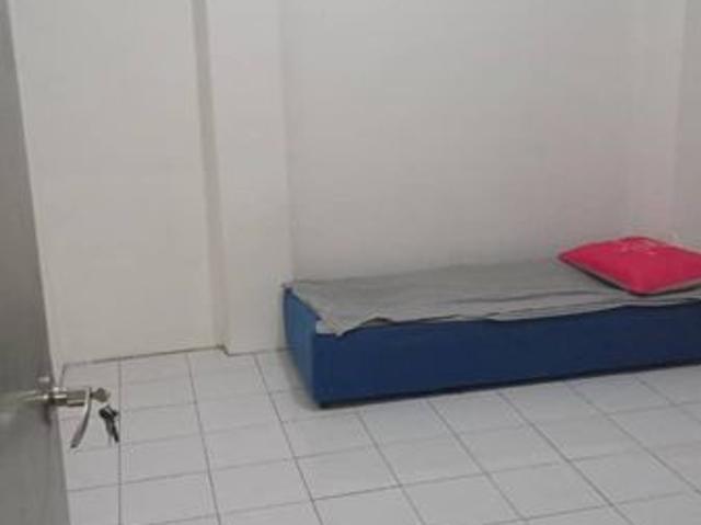 Flat for rent in Kajang, Langat
