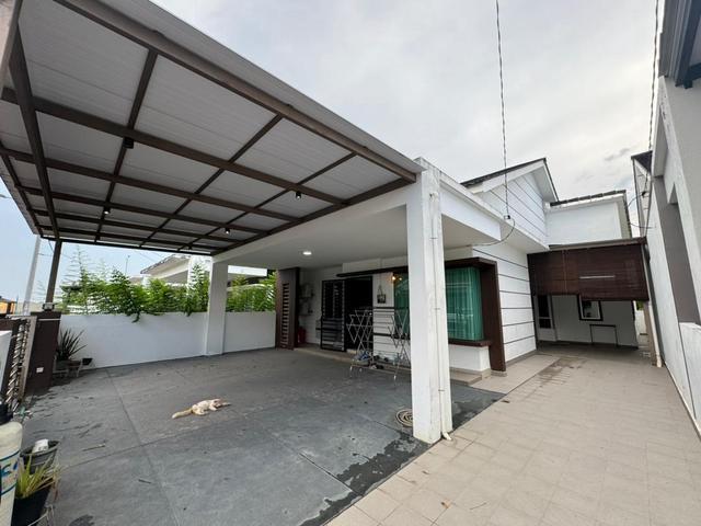 Bungalow for sale in Wellesley, Penang