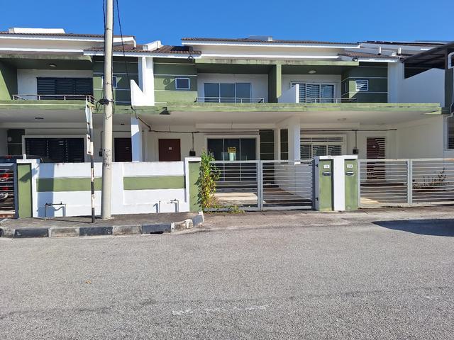 Terraced House for sale in Wellesley, Penang