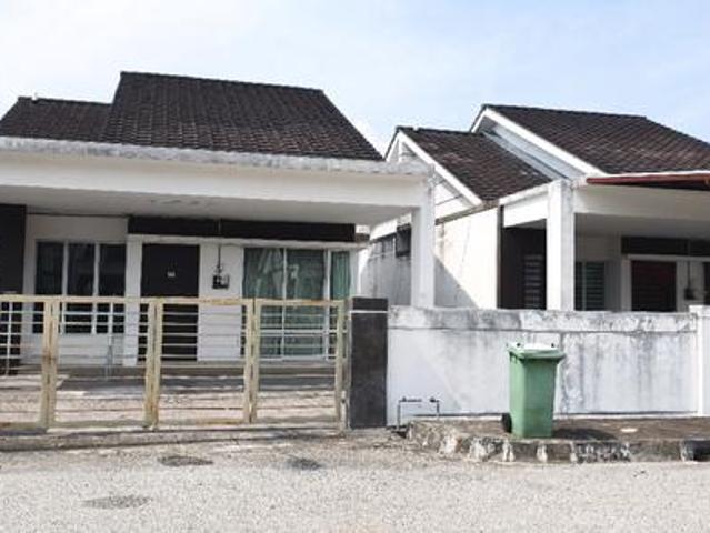 Bungalow for sale in Wellesley, Penang