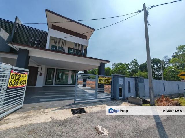 House for sale in Malaka