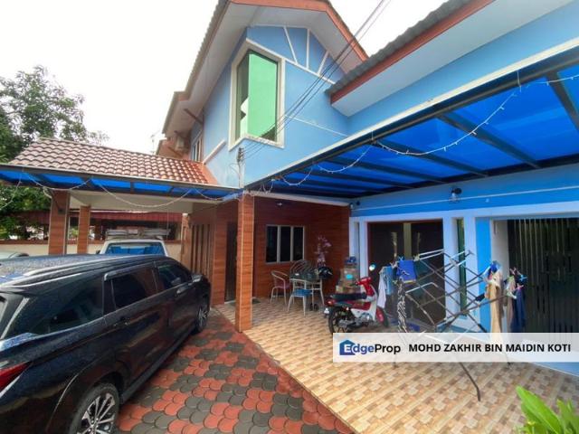 House for sale in Malaka