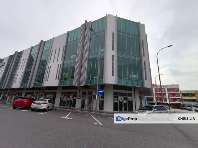Shop for rent in Malaka