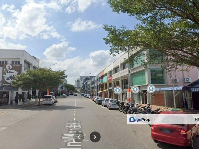 Shop for rent in Malaka