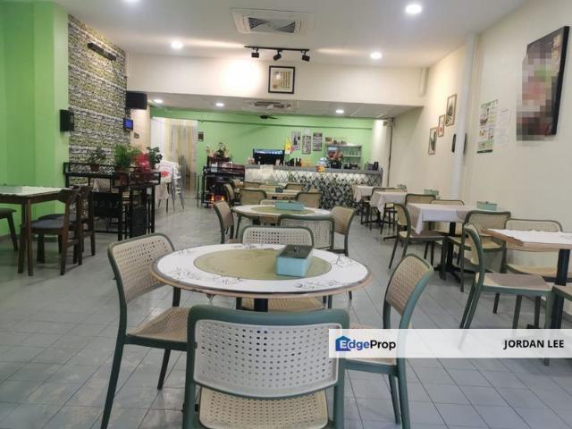 Shop for sale in Malaka