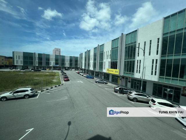 Shop for sale in Malaka