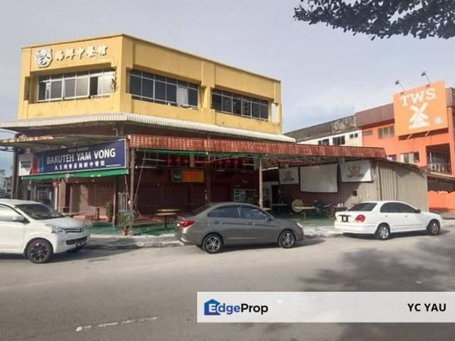 Shop for sale in Malaka