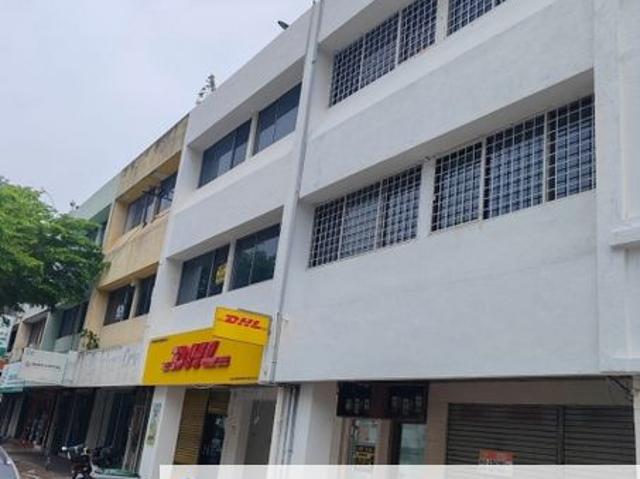 Shop for rent in Malaka
